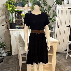 Suzy Shier Classic Black Tiered Short-Sleeve Dress with Brown Woven Belt NWOT XS
